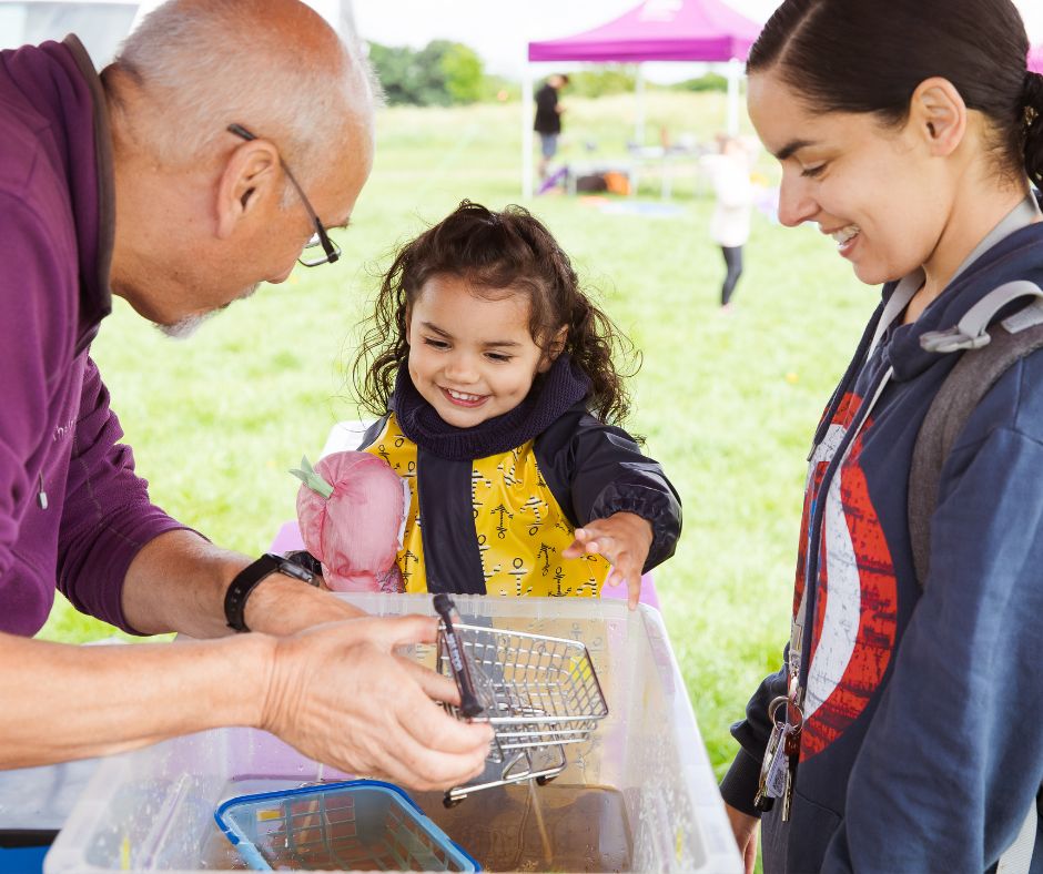 TheParksTrust's tweet photo. Are you local to Whitehouse Park?

Tomorrow (Wednesday 21st August), we’re hosting a free Parkland Play event from 12 – 3pm.

Meet us at Lady Margery’s Gorse Play Area to join in the fun.

Find out more: https://t.co/q2sChbOFZC https://t.co/PtrRM0jVfx