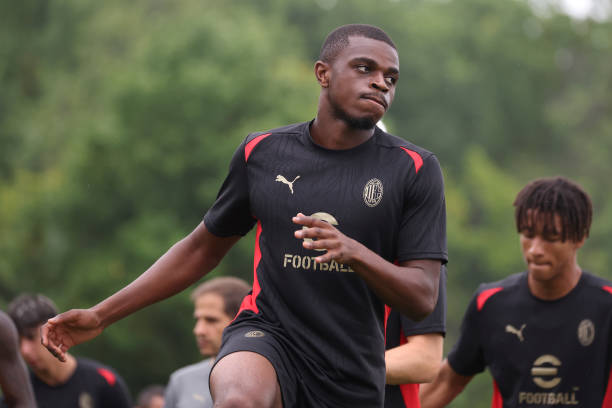 MilanPosts's tweet image. 📰 @CorSport: 🚨 Milan's Transfer Activity! 🔄

Marco #Nasti is set to join Cremonese, while #Kalulu edges closer to #Juventus. #Origi has been given the green light to negotiate a move, even on a free. Milan is clearing house! 💼