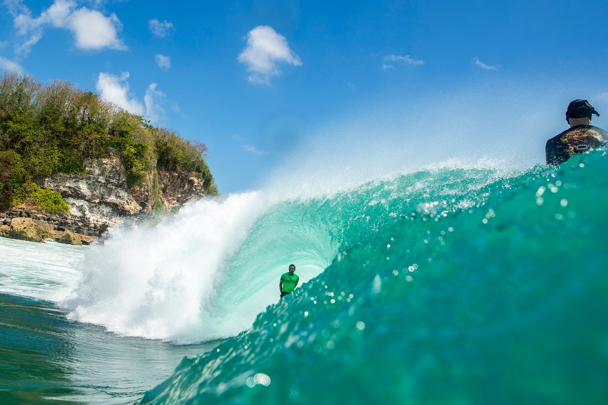 Baliwaves's tweet photo. The long-awaited Rip Curl Cup Padang Padang 2024 officially kicked off yesterday as the Indian Ocean finally delivered the perfect swell conditions to run.
Link to report & gallery in the comments.
@ripcurl @RipCurlAsia
#padangpadang #bali #balisurf #baliwaves #indosurf https://t.co/sfK6tUMVZp