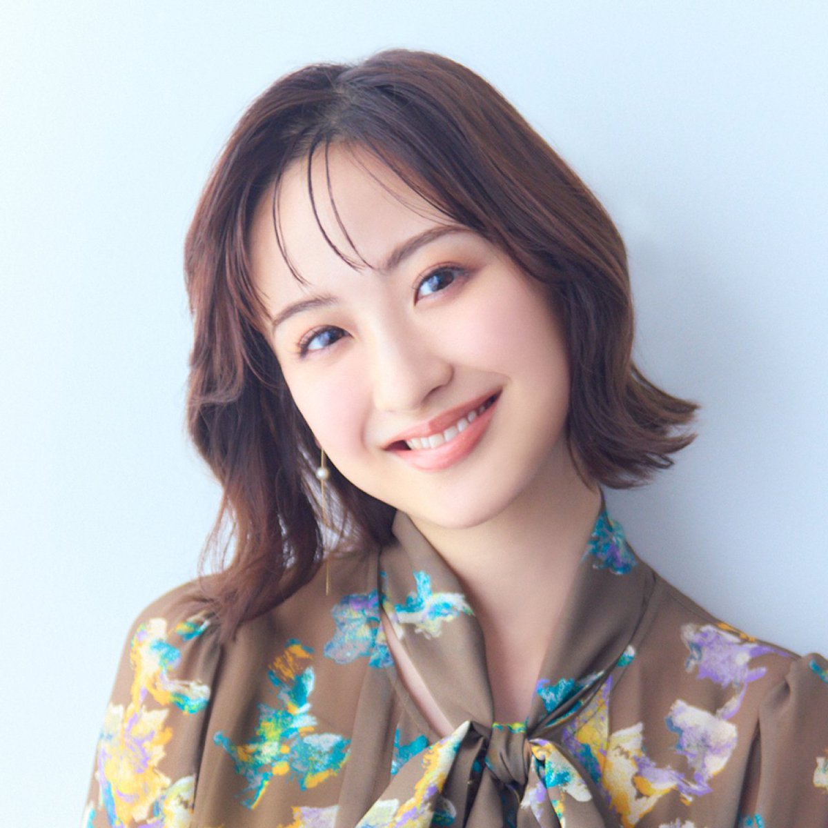 【#星風まどか さんインタビュー後編】思わず涙があふれた、元相手役 #柚香光 さんにかけてもらった言葉とは？
星風まどかさんの宝物&amp;お気に入り美容アイテムも特別に公開！
▶x.gd/wvsmg
<a href="/hoshikazestaff/">星風まどか staff</a>
