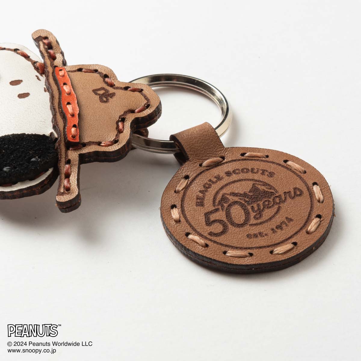 HkdsStore's tweet photo. 【PEANUTS ビーグル・スカウト50周年記念】

OJAGA DESIGN / Peanuts ビーグル・スカウト [50years] キーホルダー

ただ今 ヒキダシストアにて好評販売中です
https://t.co/aw8mGUDo0X

#peanuts #snoopy #beaglescouts #ヒキダシストア https://t.co/9kgFelE7WS