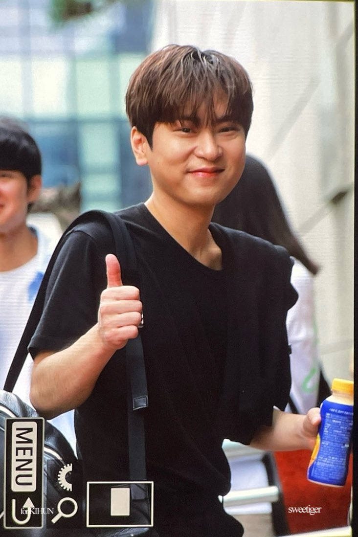 기후나 오랜만이야~~~~😭
잘 지냈지?

#라포엠 #박기훈