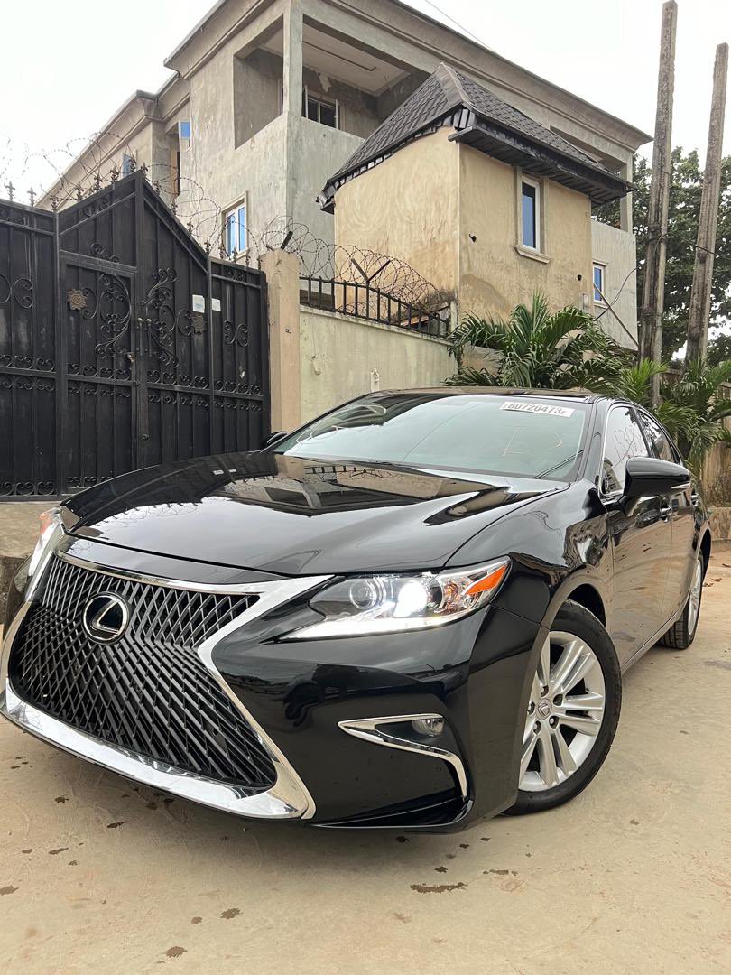 MaziBillions's tweet image. Fresh unit 🔥🔥🔥

Toks  2015 Lexus Es350  
2024 Entry 
 
Tyres ✅
Ac ✅
Gear ✅

Price :N22.5m ( negotiable)
Location: Ojodu 
Call: 09162965794

Pls retweet 🙏🏻