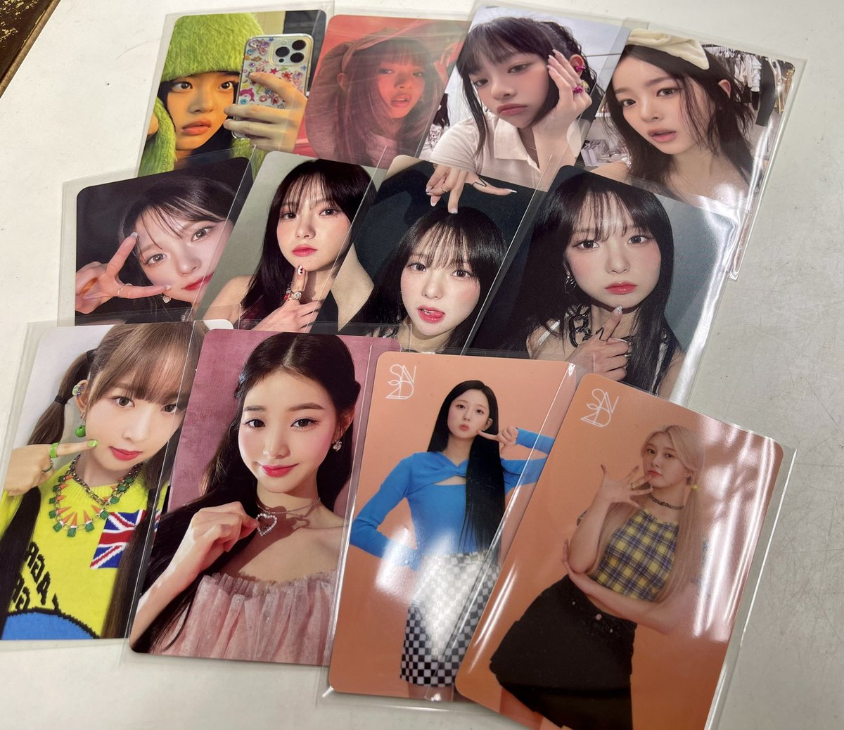 💜K-POP💜】 人気グループの公式トレカや公式グッズなど入荷中🫰お売り