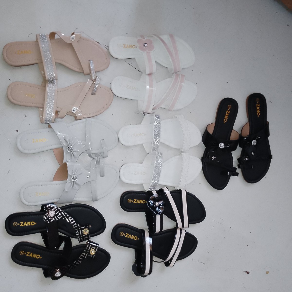 Available at only 300/= only.