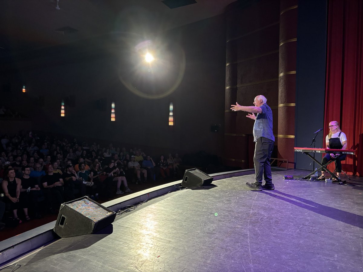 Mark Meer tweet media