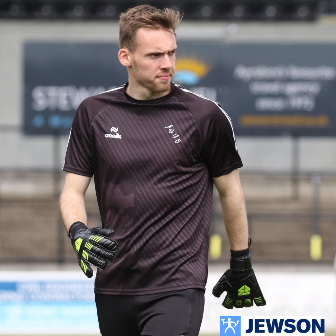 AyrUnitedFC's tweet photo. Happy Birthday Robbie Mutch 🥳

#WeAreUnited https://t.co/Gh7yQPrthM