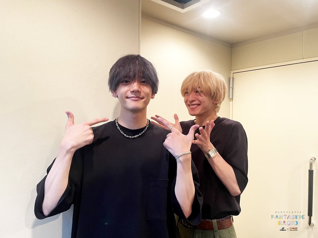 fanta_radio_851's tweet photo. 【24/08/20 FANTASTIC RADIO#301】
木村慧人＆中島颯太でお届けする今夜は、8/18にお誕生日を迎えた｢中島颯太 Birthday Special!!🎂｣ メンバー誕生日恒例企画＆｢FANTASTIC Collection｣開催🎉 2日間限定の先輩後輩から通常モードに戻った2人で20時半からOAです🙌
#FANTASTICS #ファンラジ #FM大阪 https://t.co/RIWobAJ7Sw