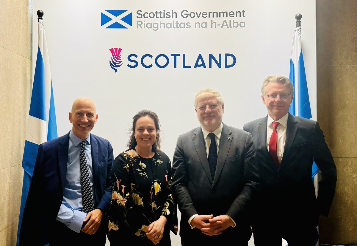 Angus Robertson tweet media