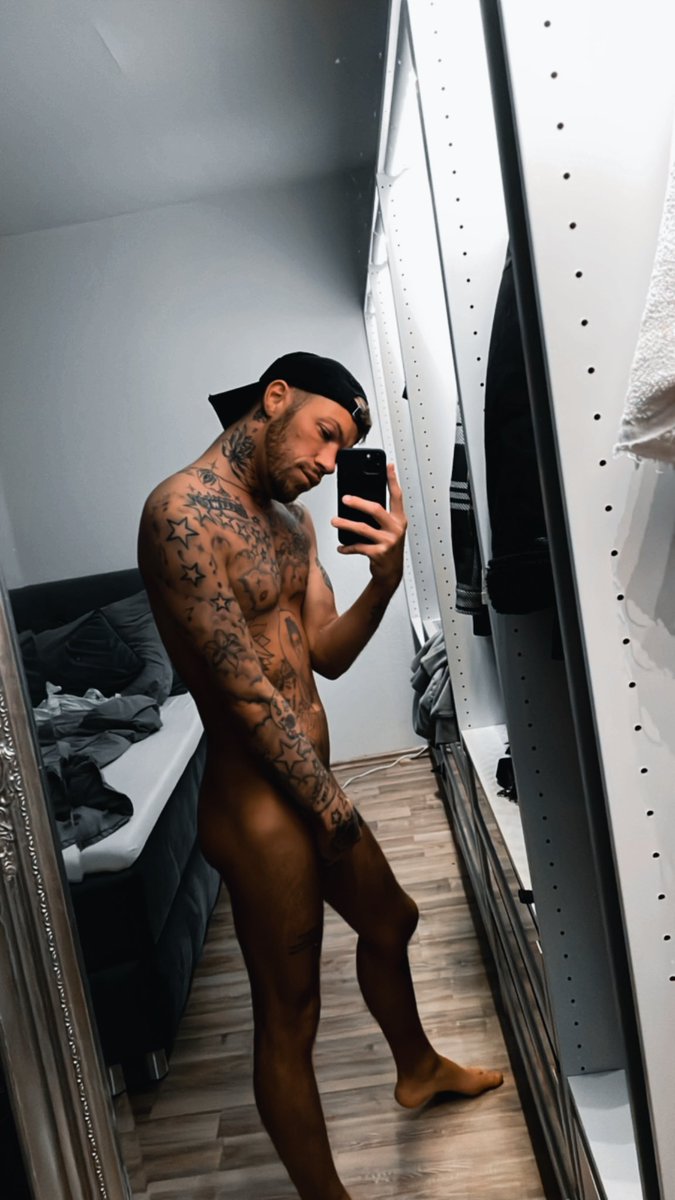 tribut1989's tweet photo. #mood #gay #sex #gays https://t.co/Ti8zcBE6NV