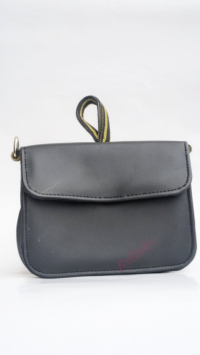 By__Ruby's tweet photo. Handmade with love, with you just in mind. 

Leather + aso-oke infusion

Perfect for a ladies day hangout, 
A date or a casual gathering

Comes with a longer strap in aso-oke 
N9000
Lagos https://t.co/4j7lHDiOGH