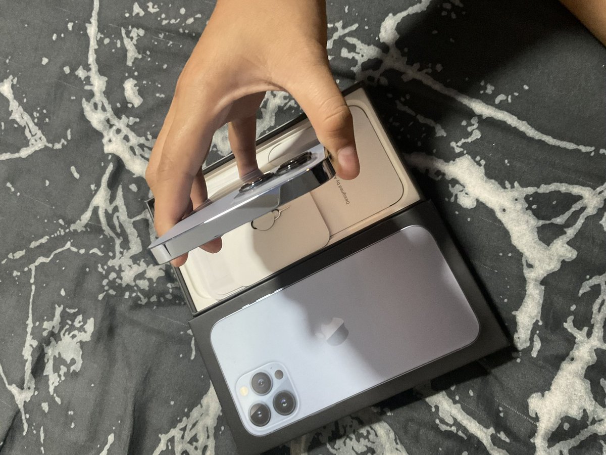 DelegateSell_bz's tweet photo. ขาย Phone 13 Pro Max 128gb สีเซียร์ร่าบลู 
🧸สุขภาพแบต 85% เคยเปลี่ยนจอ(แท้ ศูนย์)
เครื่องเค้าใช้เองค่ะ ใช้งานปกติทุกอย่างเลย
เพิ่มเติมทักแชทงับ

Price 25,000 

#ส่งต่อไอโฟน https://t.co/Dz3jt7JuyQ