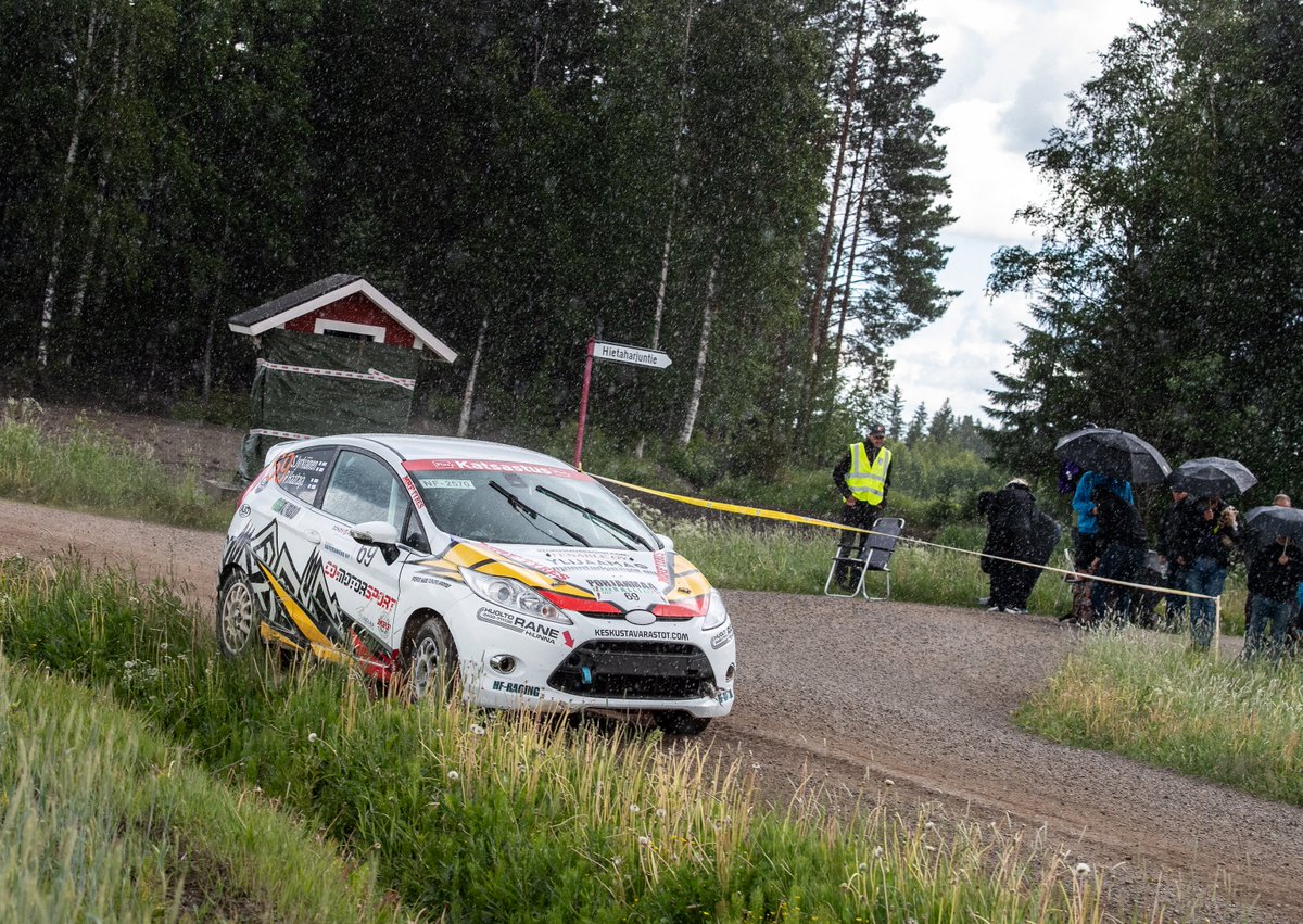 Suvi Jyrkiäinen lähtee Lahden seudun vauhdikkaille teille tavoitteenaan jatkaa siitä mihin Pohjanmaalla jäi.

rallism.fi/content/fi/1/1…

#rallism #flyingfinn #futuresmralli <a href="/LahtiRally/">Lahti Historic Rally</a>