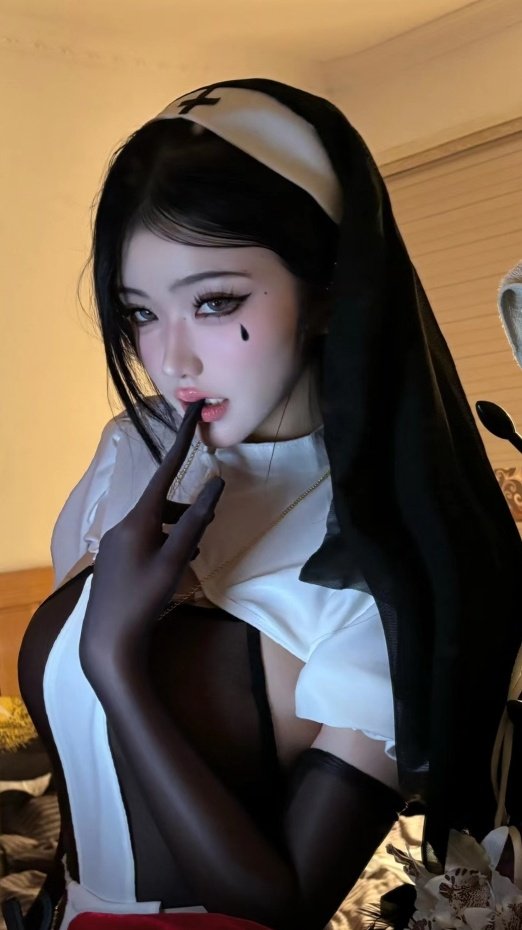 修道院的玫瑰 https://t.co/Q5yKzaybvf