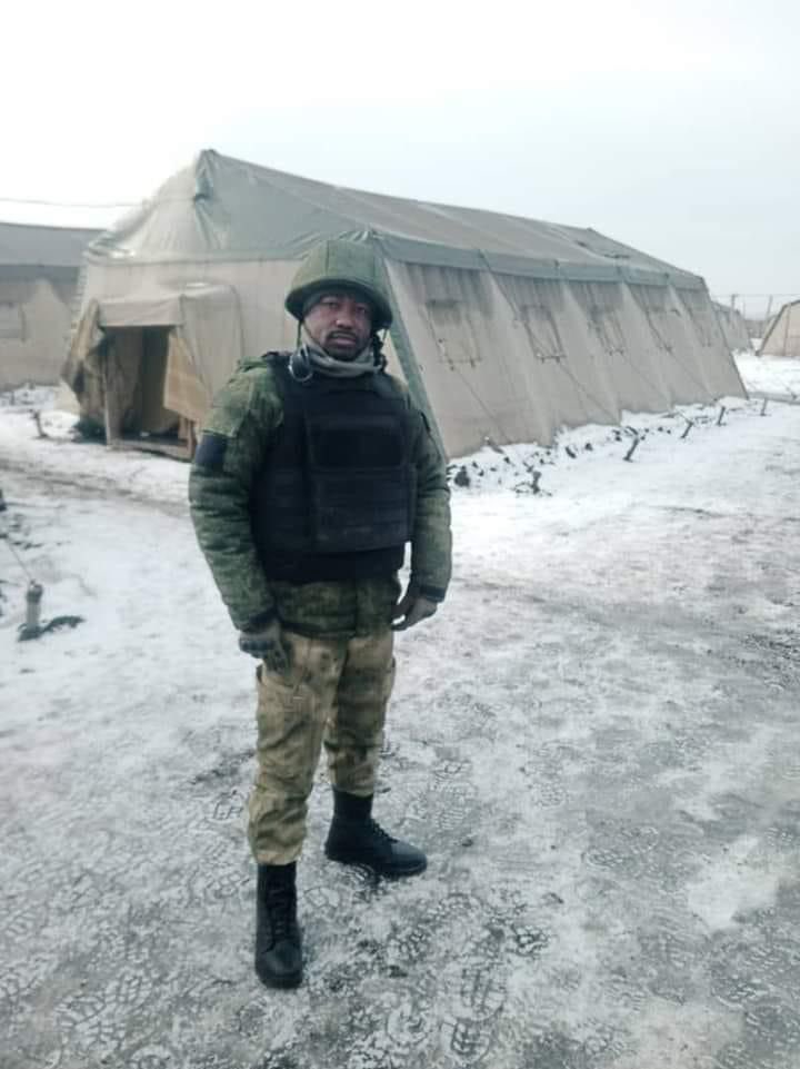 AnnanPerry's tweet photo. This gentleman was a teacher, bank manager in one of the banks that got collapsed by Bawuliar with Ghs32 billion and a VERY STRONG NPP MEMBER. He traveled to Russia after the collapse of Banks to become a soldier but the sad thing is, he got killed in the Russia-Ukraine war. https://t.co/rPu5hHJfHS