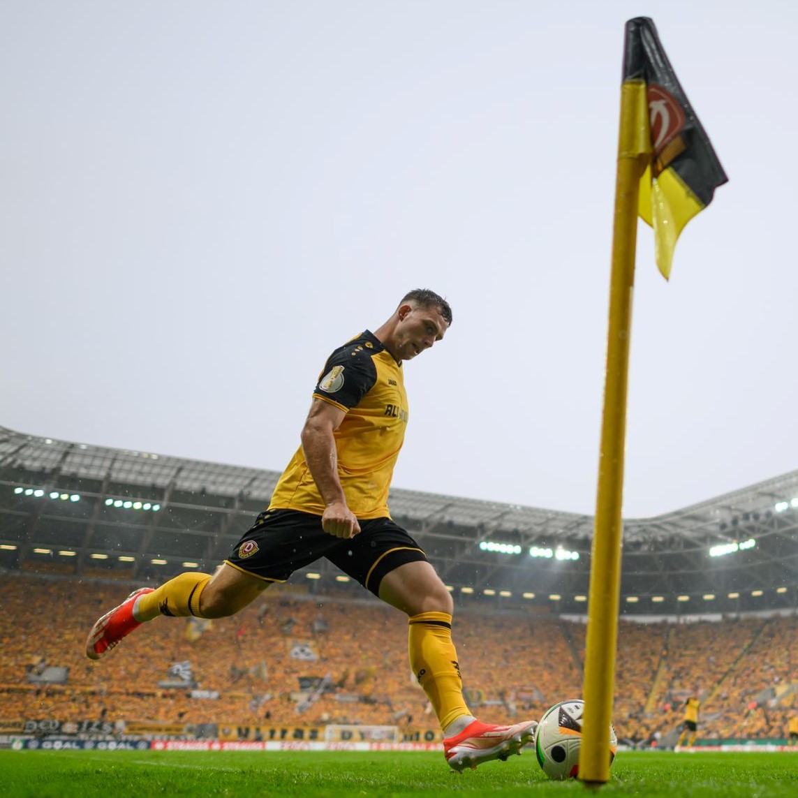 Dynamo Dresden hat einen perfekten Saisonstart hingelegt. Die Fans spielen dabei eine wichtige Rolle. So machen die Fans die Mannschaft stark.

lr-online.de/energie-cottbu…