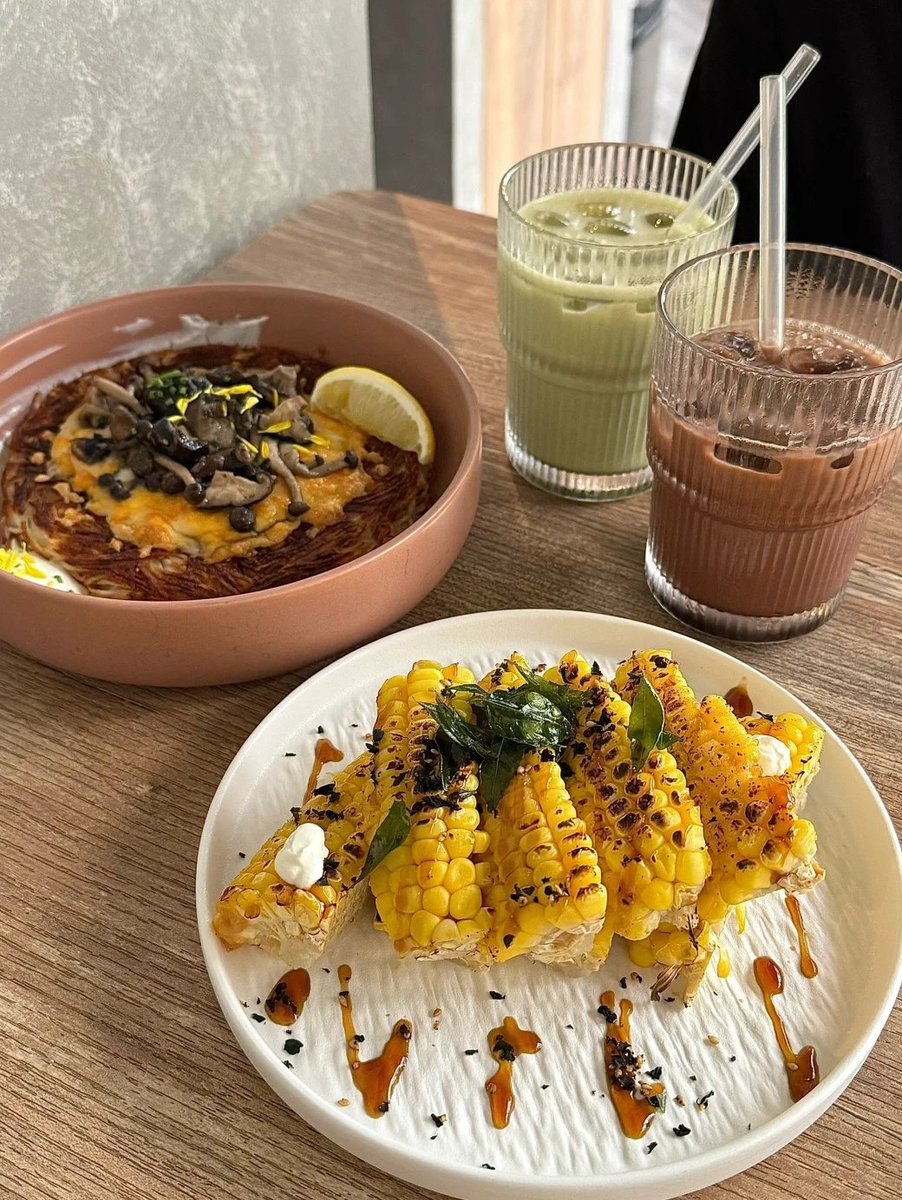Heloise_cc's tweet image. 偶然見つけたお店、本当にお宝カフェ🤤 雰囲気も悪くないです👍🏻