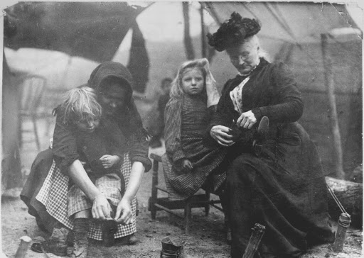 Frameworks Films (@frameworksfilms) on Twitter photo Delighted to be involved in several events for <a href="/HeritageWeek/">National Heritage Week</a> - 'Mother Jones and her Children' screening in the Maldron Hotel, Shandon today at 11am <a href="/MotherJonesCork/">Mother Jones Cork</a> <a href="/CorkCommunityTv/">Cork Community Tv</a> <a href="/HubCork2024/">Cork Community Media Hub</a> <a href="/CNaM_ie/">Coimisiún na Meán</a> Delighted to be involved in several events for <a href="/HeritageWeek/">National Heritage Week</a> - 'Mother Jones and her Children' screening in the Maldron Hotel, Shandon today at 11am <a href="/MotherJonesCork/">Mother Jones Cork</a> <a href="/CorkCommunityTv/">Cork Community Tv</a> <a href="/HubCork2024/">Cork Community Media Hub</a> <a href="/CNaM_ie/">Coimisiún na Meán</a>