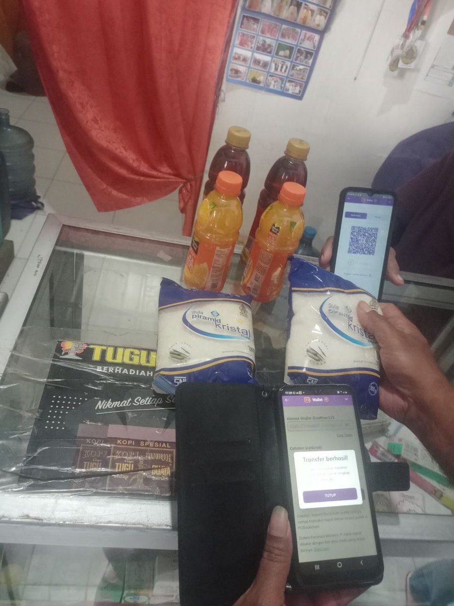NoncePadja's tweet photo. It took struggle and patience to reach all the traders,finally the barter was successful,half of the pi worth GCV 314,159$ and half of the fiat according to the goods needed.thank small trader and ambassador for the NTB Indonesia region Mr.Dewa Arta @PiCoreTeam #Piinfographics ๐ฆ
https://t.co/AMnF9fOEGg