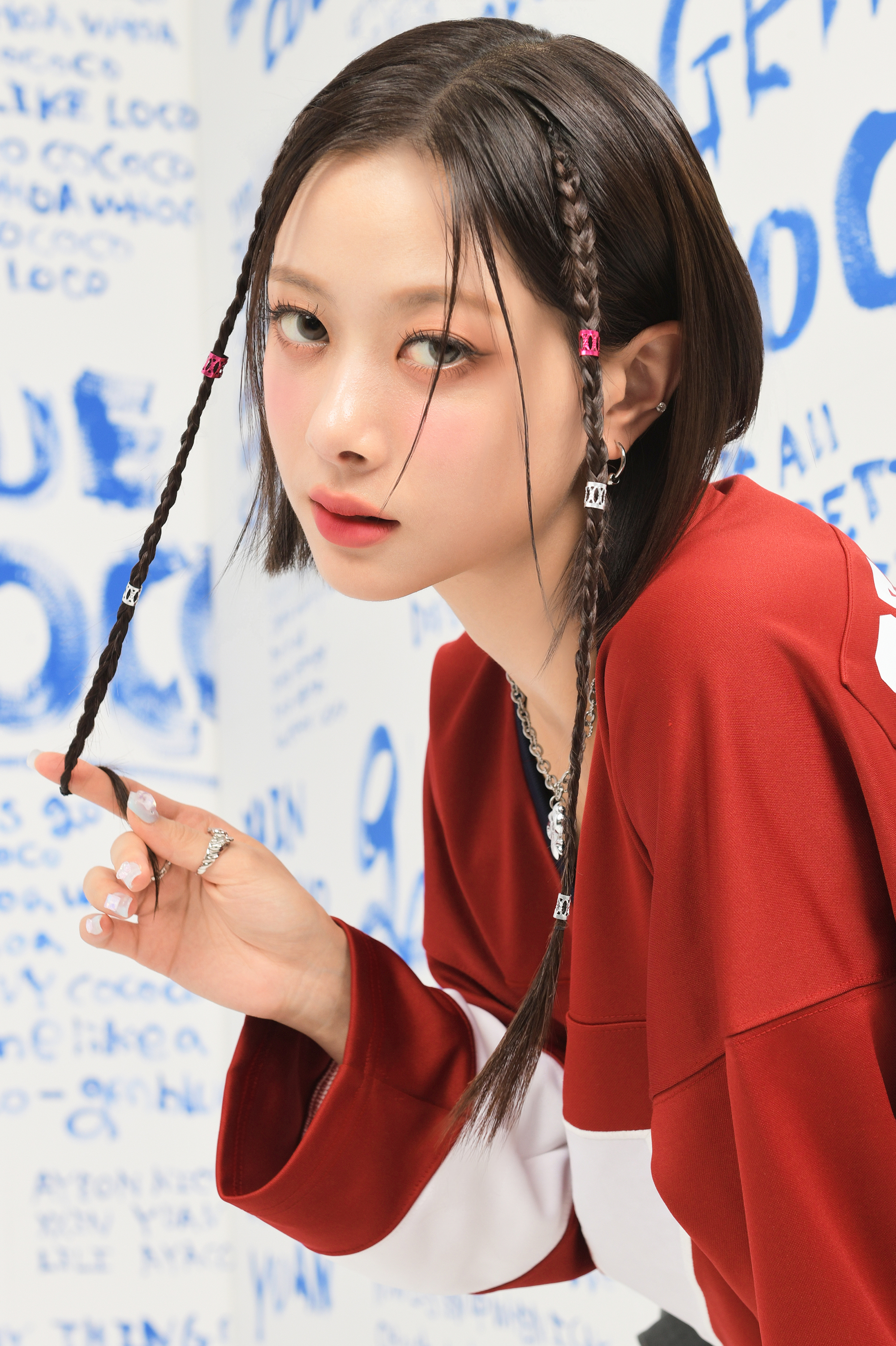 GVaWPppaMAMCurX?format=jpg&name=4096x4096