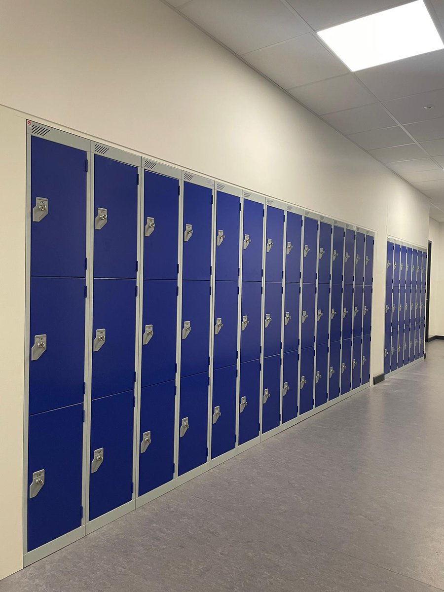 HelmsmanLockers's tweet photo. Today the spotlight is on our school lockers⭐️

We offer an extensive range of school lockers designed for high usage and high-traffic areas – available with laminate or metal doors.

Contact our team today at sales@helmsman.co.uk.
#SchoolLockers #StorageSolutions https://t.co/5SEuvsDaSN