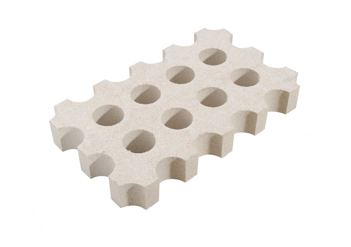 verniprens's tweet photo. Celosía de jardín Oasis, se integra perfectamente en el entorno aportando un toque único. Resistente, duradera y con un mantenimiento prácticamente nulo.
- Más información: https://t.co/k5ggIuevMT
#verniprens #pavicesped #pavicésped #celosíajardín #celosiajardin #pavimentojardín https://t.co/w5Fi1ey5Ul