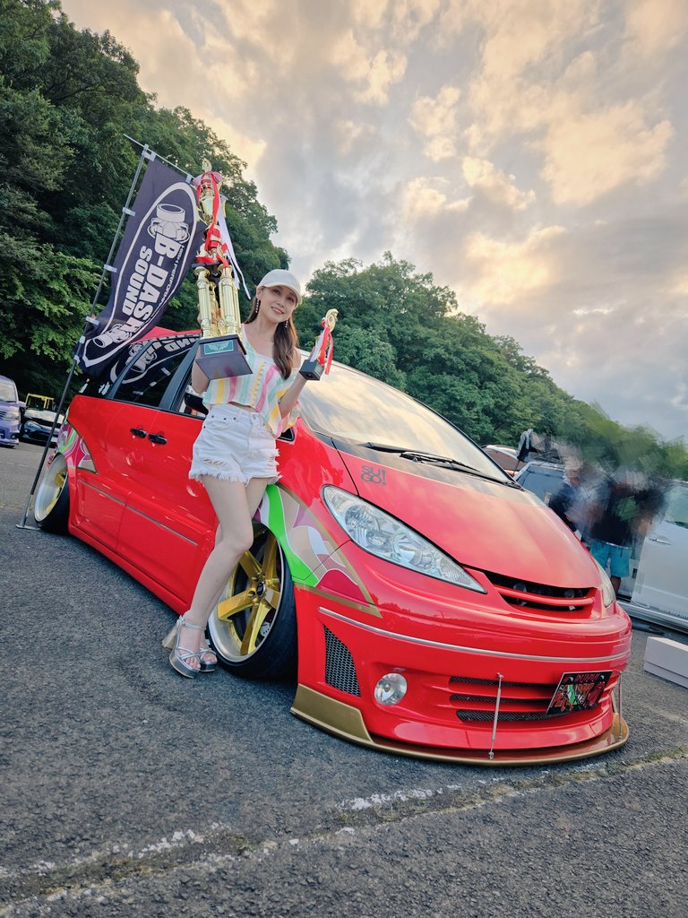 D9Japan's tweet photo. 日曜日は、真夏のS1グランプリ！
1日中暑かったけど楽しかったです🤩👍
S1賞もGET出来ました✌️
参加された皆様お疲れ様でした😊
#S1GrandPrix
#sportslandsugo
#powersoundm
#bdash
#bdashsound
#diecock
#nasujapan
#perorist
#estima
#涼ピン https://t.co/I7Xj1IFiP4