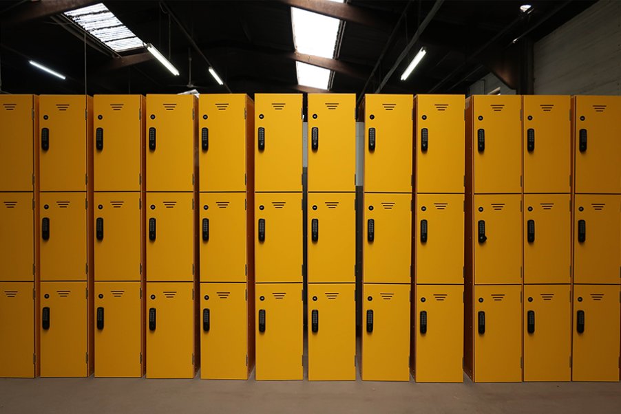 HelmsmanLockers's tweet photo. Did you know you can choose from a wide range of materials &amp; colours, or bespoke designs to suit your project?

Whether you're aiming for a sleek, modern look or want to go with standard lockers, there's many options available! 
#StorageSolutions #Project2024 https://t.co/D6DymJbG3D