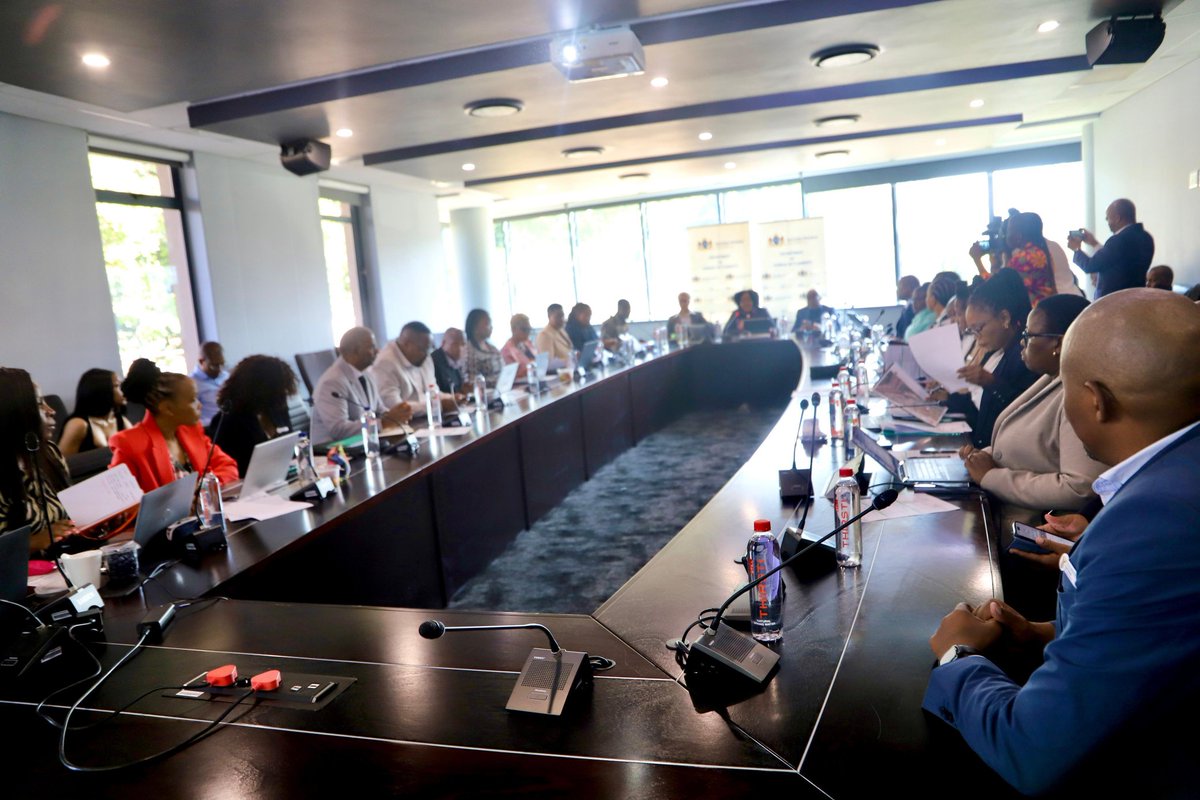 HUMAN SETTLEMENTS MINISTERIAL VISIT TO GAUTENG TO ASSESS THE PEFORMANCE OF THE METROPOLITAN MUNICIPALITIES

The Minister of Human Settlements Mmamoloko Kubayi is in Gauteng to review performance of Metropolitan Municipalities in the Province. The areas of focus include the