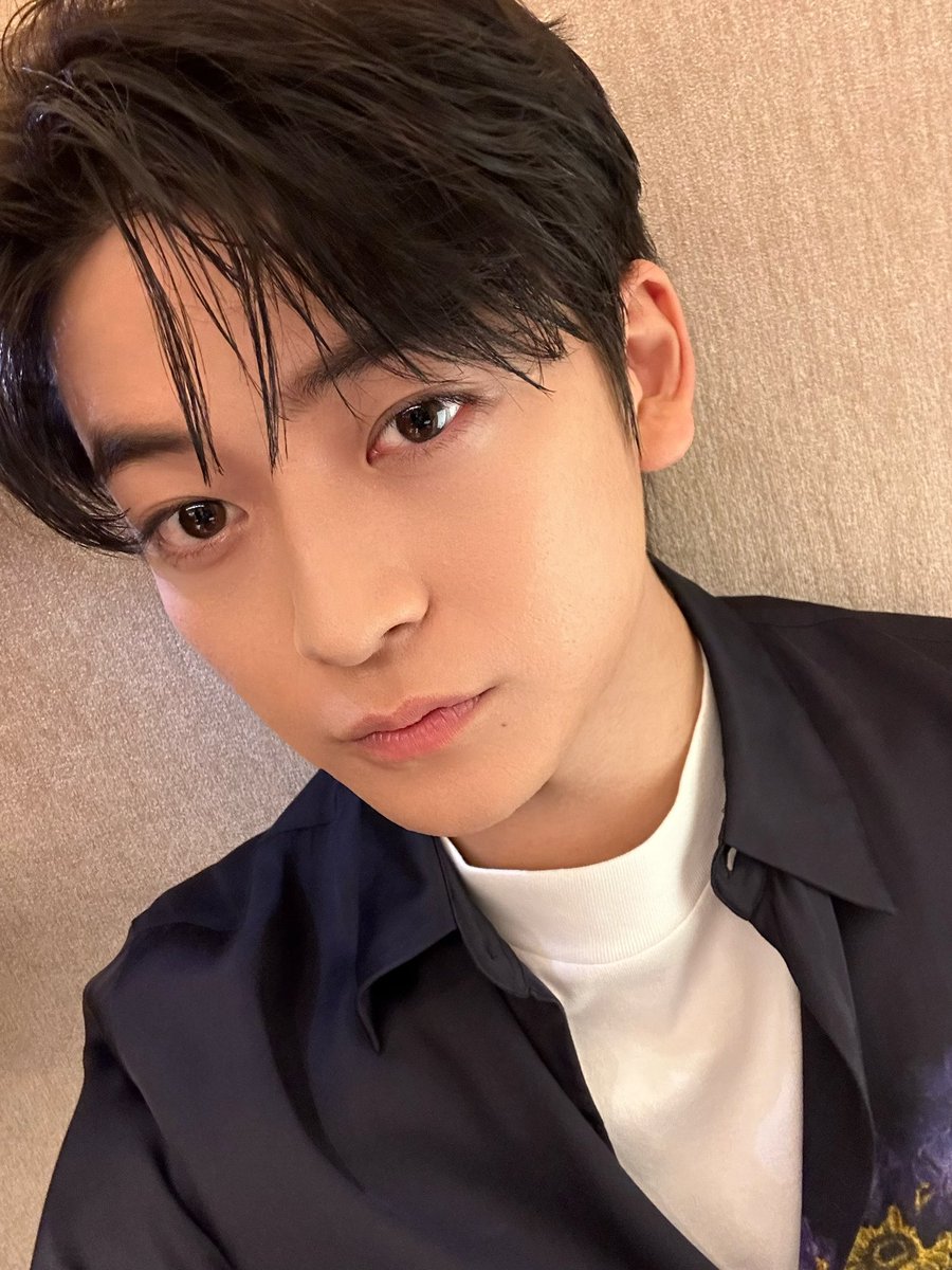 fumiya_0_3_1_2's tweet photo. 映画「ブルーピリオド」
公開記念舞台挨拶ありがとうございました

黒髪、久しぶり。髪の毛短い。

 #ブルーピリオド https://t.co/depX47iavl