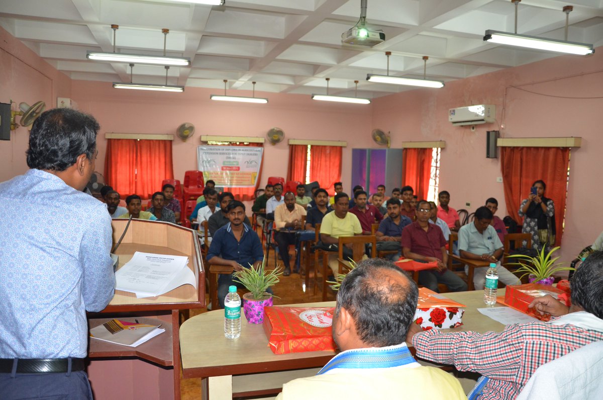 nadiakvk's tweet photo. Inauguration of DAESI course of Batch-11 conducted @nadiakvk on 20.08.2024 #DAESI #SAMETI #ManageHyderabad @icarindia @AgriGoI @dare_goi @AtariKolkata https://t.co/djtyVccNFi