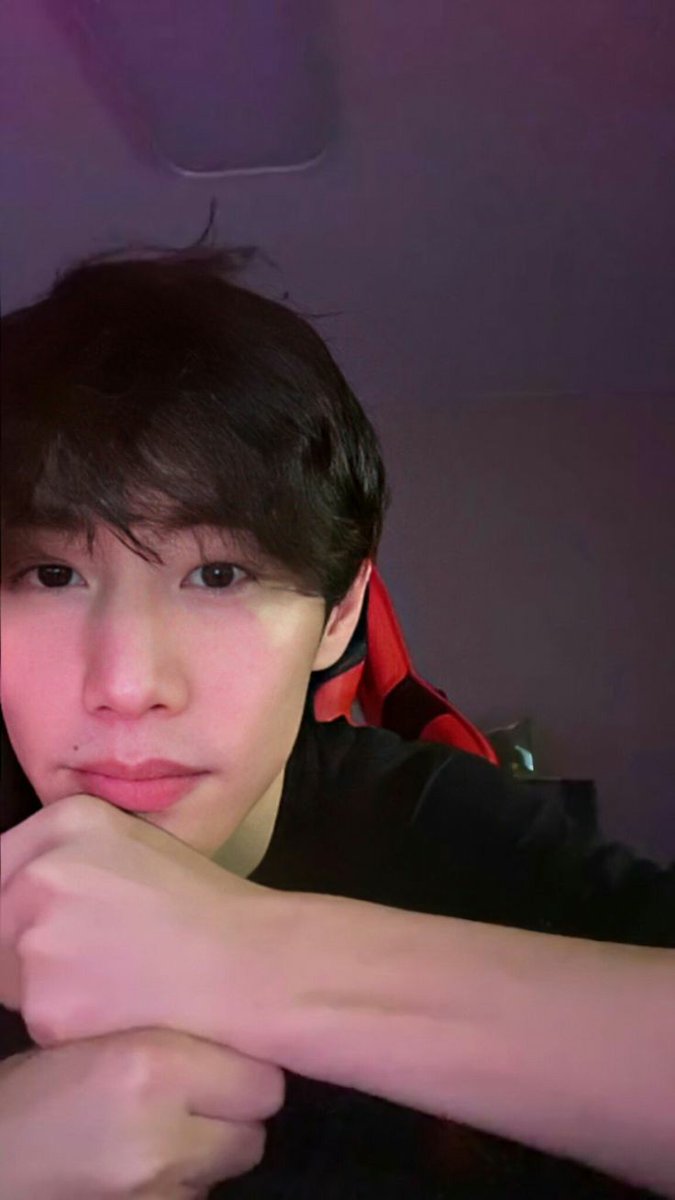 miloxmark1's tweet photo. Mark Tuan bare face natural handsome
#MarkTuan @marktuan https://t.co/ZDDBJvrWtI