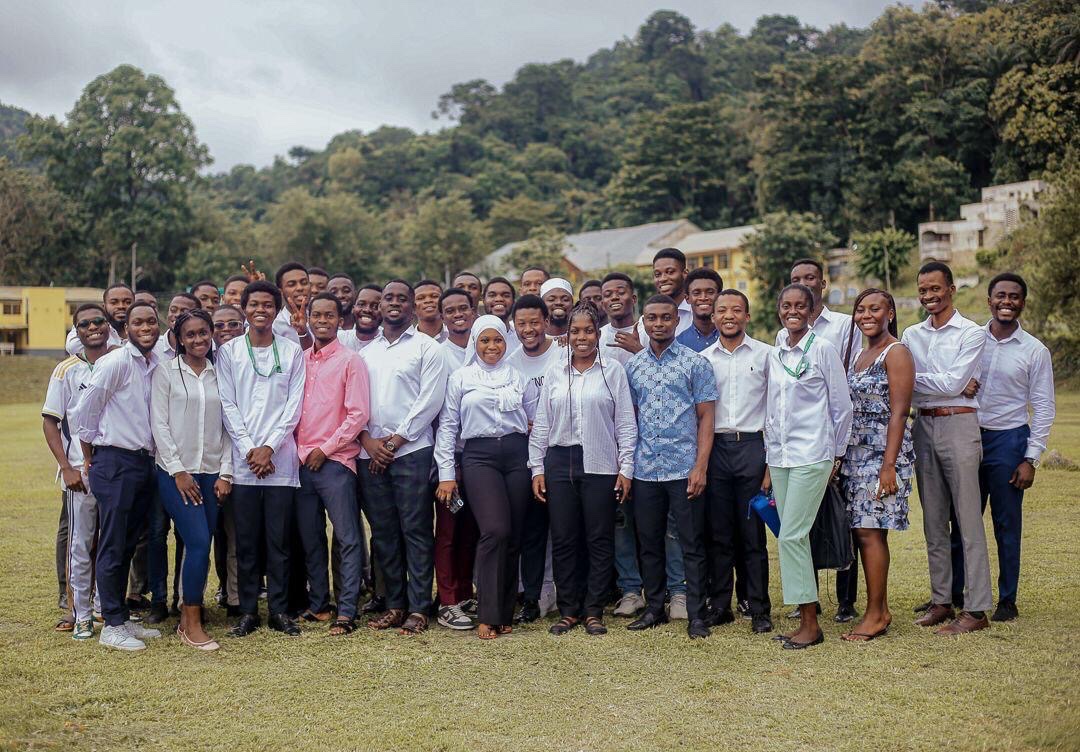 Congratulations to our Civil Engineering class of 2024 on their successful completion of their 4 year program. The world awaits your great minds, Engineers 👷‍♂️🥳🥳🔵⚪️🔵