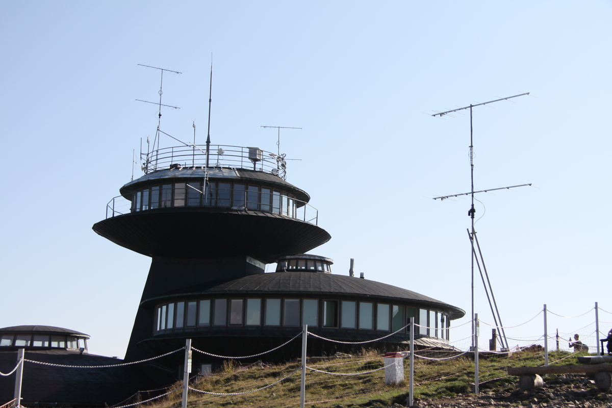 🇵🇱 SN7L (@team_sn7l) on Twitter photo Our 🇵🇱<a href="/Team_SN7L/">🇵🇱 SN7L</a> will be QRV in <a href="/IARU_R1/">IARU Region 1</a> VHF Contest #144MHz 7-8 September from JO70UR Śnieżka 1603m ASL 🌄⛰️🏔️ with 5x antenna systems QRG c.a 1⃣4⃣4⃣.1⃣8⃣0⃣ <a href="/SO3Z_Andy/">SO3Z Andy</a> <a href="/Sq3Swf/">SQ3SWF</a> <a href="/DR9A_team/">DR9A</a>
#hamradio #VHFDX <a href="/SP4K/">Chris SP4K</a> <a href="/sp5xmu/">Tom SP5XMU / SN5R 🇵🇱</a> <a href="/9A3XV/">Aleksandar Jugovic</a> <a href="/iv3kkw/">Alex IV3KKW</a> <a href="/hb9dur/">Andrea HB9DUR🇨🇭 EX0DX 🇰🇬</a> <a href="/SP3YDE/">SP3YDE</a> <a href="/sp_vhf_c/">SP-VHF-C 🇵🇱 Polski Klub UKF / Polish VHF Club</a> <a href="/DX_World/">DX World.net</a> <a href="/wimo_de/">WiMo Antennen</a> Our 🇵🇱<a href="/Team_SN7L/">🇵🇱 SN7L</a> will be QRV in <a href="/IARU_R1/">IARU Region 1</a> VHF Contest #144MHz 7-8 September from JO70UR Śnieżka 1603m ASL 🌄⛰️🏔️ with 5x antenna systems QRG c.a 1⃣4⃣4⃣.1⃣8⃣0⃣ <a href="/SO3Z_Andy/">SO3Z Andy</a> <a href="/Sq3Swf/">SQ3SWF</a> <a href="/DR9A_team/">DR9A</a>
#hamradio #VHFDX <a href="/SP4K/">Chris SP4K</a> <a href="/sp5xmu/">Tom SP5XMU / SN5R 🇵🇱</a> <a href="/9A3XV/">Aleksandar Jugovic</a> <a href="/iv3kkw/">Alex IV3KKW</a> <a href="/hb9dur/">Andrea HB9DUR🇨🇭 EX0DX 🇰🇬</a> <a href="/SP3YDE/">SP3YDE</a> <a href="/sp_vhf_c/">SP-VHF-C 🇵🇱 Polski Klub UKF / Polish VHF Club</a> <a href="/DX_World/">DX World.net</a> <a href="/wimo_de/">WiMo Antennen</a>