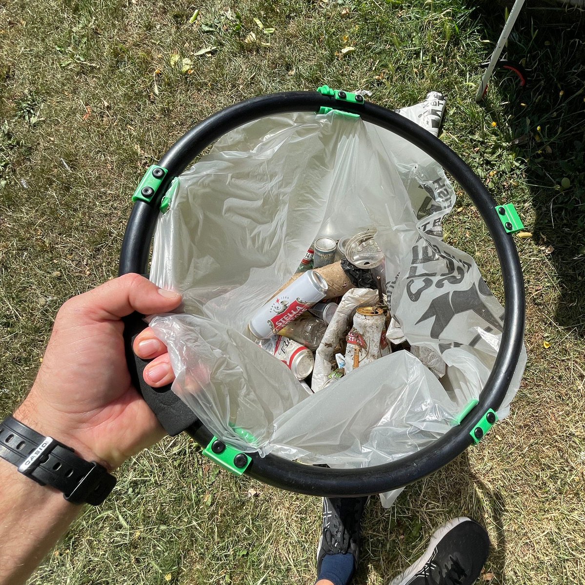 CoLBBSC's tweet photo. Thank you to everyone that attended the #community #litterpick in #SaltHillPark last week. The #litter that we collected from the bushes was astonishing - you can stay up to date with all #SloughAntiLitterSociety #events by clicking the link below.
https://t.co/bBRu8Dt5wY https://t.co/tumxC7YumP