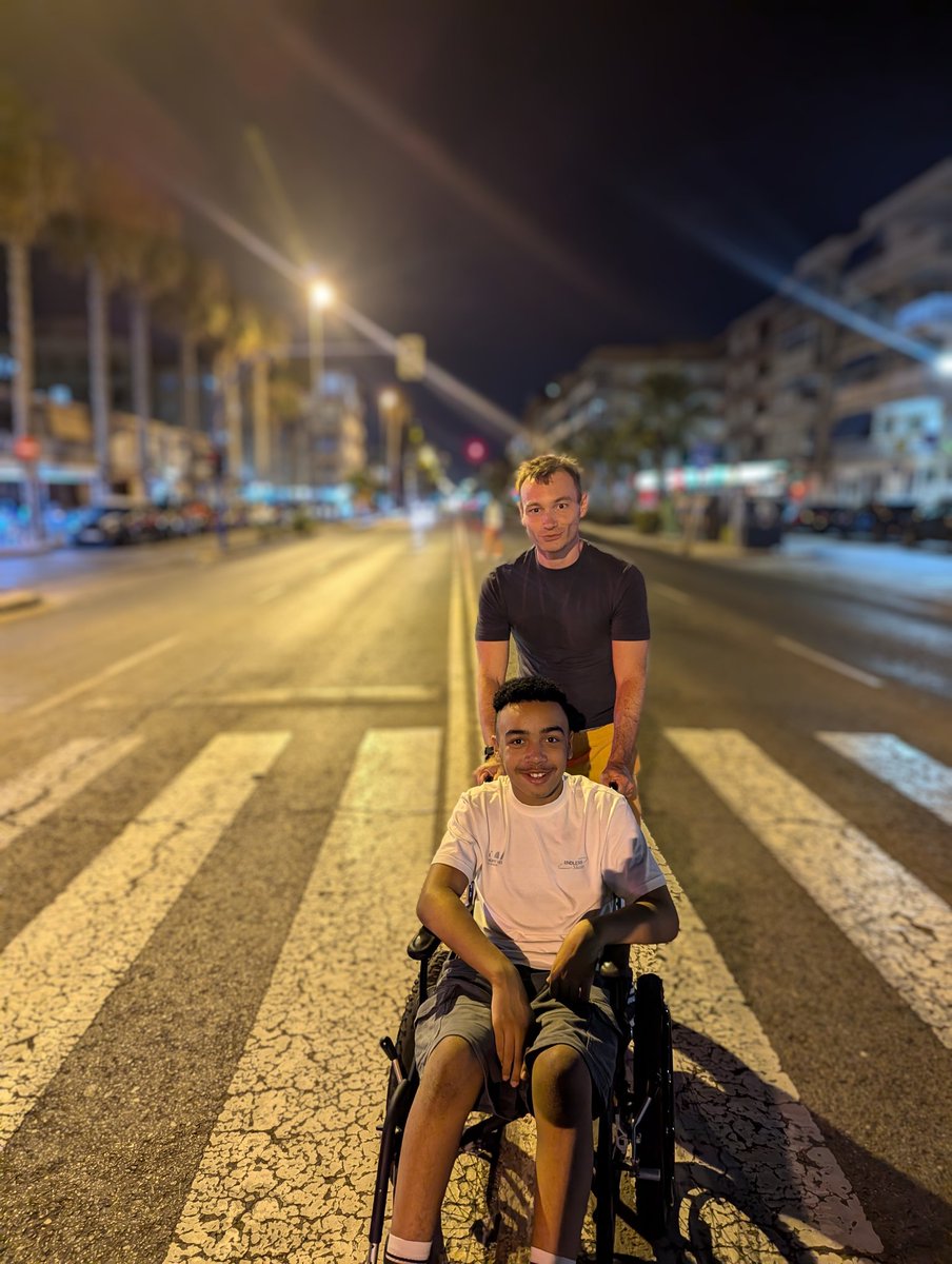 Leon Blake tweet media