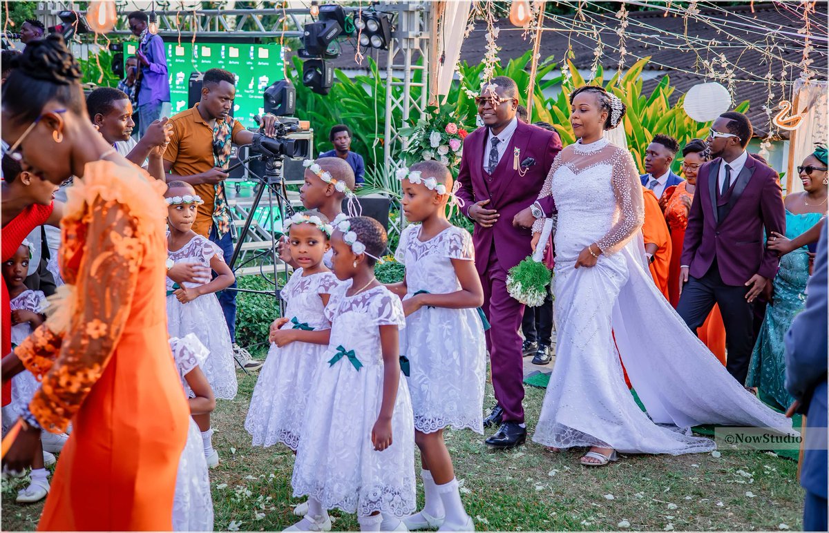 semavumba's tweet image. Nakoye mwi #Jenda. Ariko umwana wanje w infura namukuye i #Busoni mu Kirundo uwundi mu #Rutovu iwanyu i Bururi.....