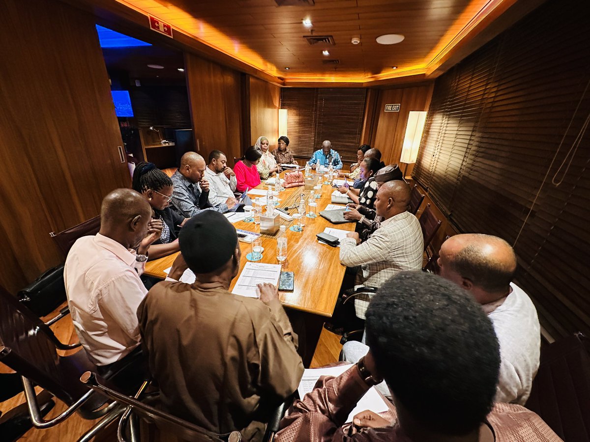 shahidsiddiqui's tweet photo. Ambassador of #Chad in #India Welcomes Delegation from Chad, Marks a Significant Step in Strengthening Indo-Chad Relations. The visit underscores the growing importance of trade and economic cooperation between India and Chad.🇹🇩 @ChadRepublica #Trade #FreeAoko https://t.co/18Ckcq9oDg