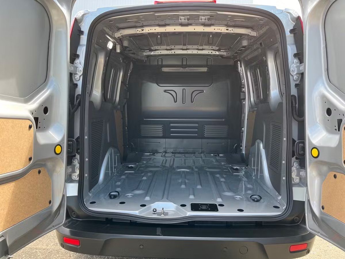 pentagon_ford's tweet photo. Save over £7,000 on this brand new Ford Transit Connect!💷

This manual, diesel van is in stock and ready to go, including features such as parking sensors and sat nav! 🤩

Find out more and enquire today: https://t.co/29X8pjJBxS

#VanOfTheWeek #Fordvans #TransitVan #PentagonFord https://t.co/E07UHDksbz