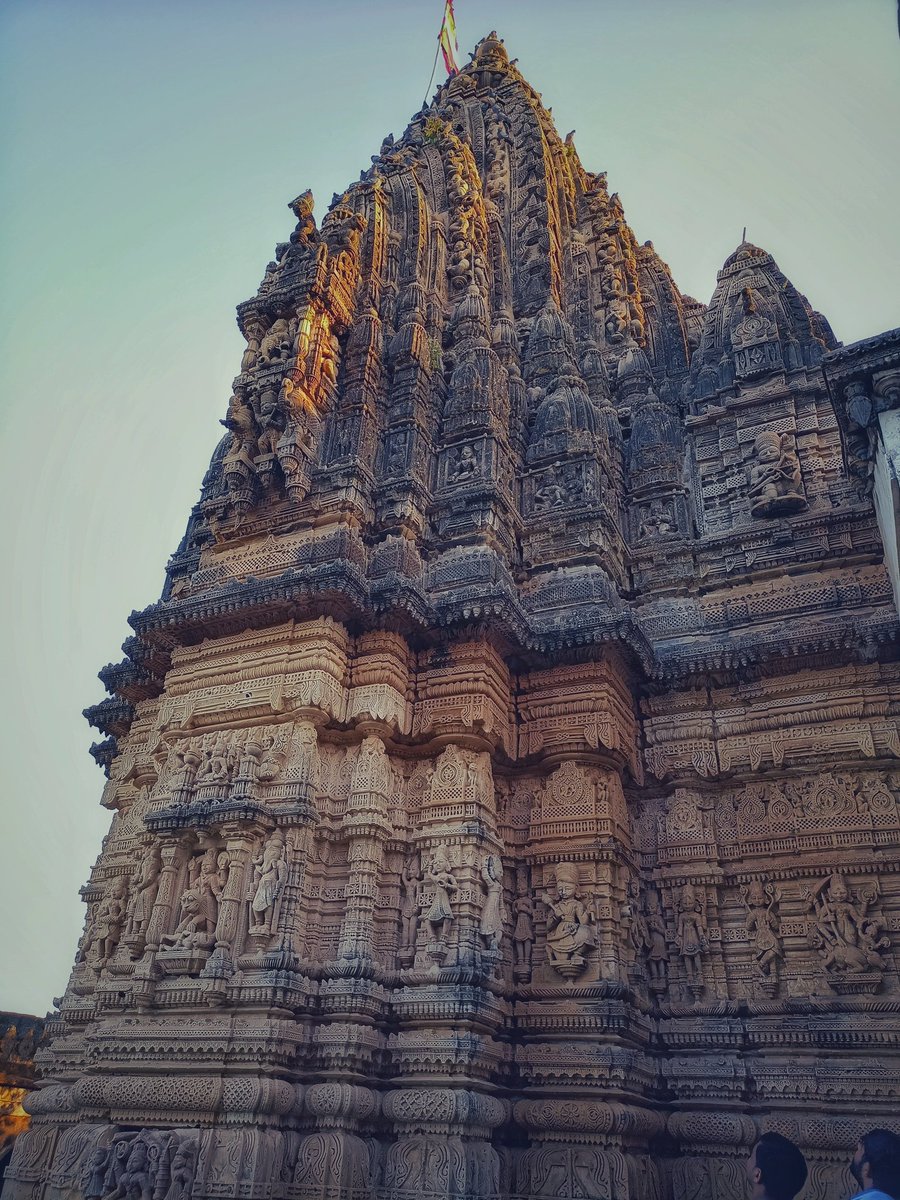 mruchit's tweet photo. #Temples #Temple #photooftheday #Photos #Camera https://t.co/eFTv4g2Sxw