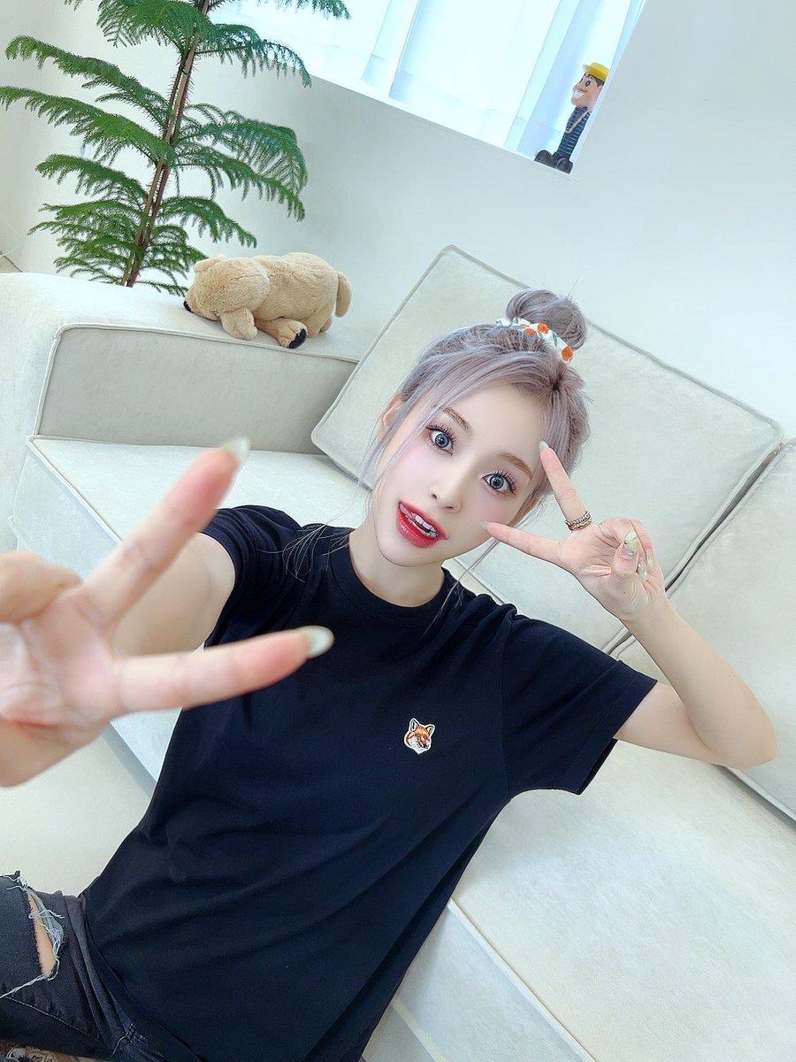 [🎁] 꿈둥이 사진 보고 가세요❤ 

’안녕하세요 이가현입니다 유행음식 먹어보기편‘
비하인드 사진 공개‼

#가현 의 ’안녕하세요 이가현입니다 유행음식 먹어보기편‘
영상이 궁금하다면⁉

🔗 youtu.be/ji-e4iWXDHk

#드림캐쳐 #Dreamcatcher #GAHYUN
#안녕하세요_이가현입니다
#요아정