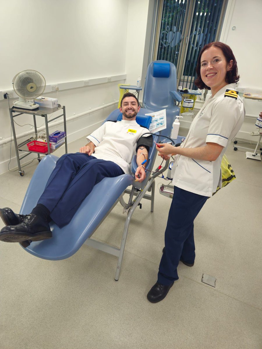 🩸 Defence apheresis nurses support at sea/on land, collect and screen blood donations, and have stepped up to donate themselves during the blood shortage amber alert 🩸 <a href="/QARNNS/">Royal Navy Nurses ⚓️</a> <a href="/CdreAHofman/">Commodore Alison Hofman</a> <a href="/RoyalNavy/">Royal Navy</a> <a href="/GiveBloodNHS/">Give Blood NHS 🩸🩹</a> <a href="/NHSBT/">NHS Blood+Transplant</a> #TeamRCDM