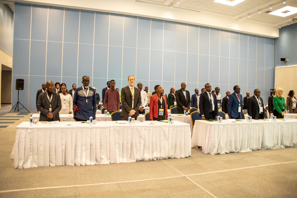 Enzi_Ijayo's tweet photo. We partnered with Australia Africa Energy And Minerals Institute @Eaogec for the #CleanEnergyConference, a pivotal event that bridges Australian & African energy sectors. Vital collaborations & valuable connections were forged, driving us closer to a #sustainableenergy future. https://t.co/XZuWzFqIc5