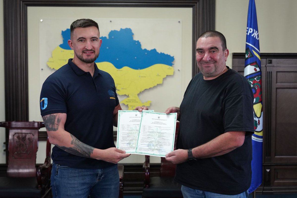 Сьогодні хочу поділитися дійсно історичним досягненням для України

Вперше в нашій країні здійснили очищення будівель від вибухонебезпечних предметів за стандартом гуманітарного розмінування. І це сталося саме в Гостомелі, де понад місяць тривали активні бойові дії.

Мав змогу