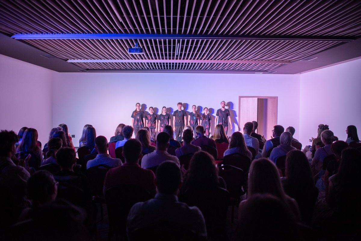 PCRCBiH's tweet photo. This year's #StateOfPeace Academy had the honor of hosting our long-time partners @GkmVitez on the stage of Ethno Village ฤardaci.
The young actors performed the play I Am Not Here, which explores and questions the relationship between the individual and the mass.
We thank the City Youth Theater Vitez for their powerful and emotional performance, which added further depth to this year's Academy program.
The State of Peace Academy is organized by @eubih in collaboration with the Post-Conflict Research Center.
#PCRCBiH #Youth