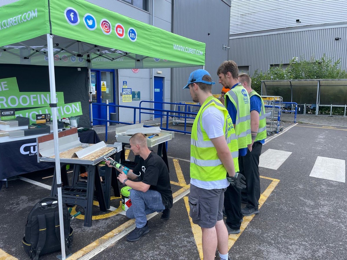 CureItGRP's tweet image. Catch the Cure It team in action @selcobw! 👷‍♂️ 
We&apos;re demoing the five-stage GRP flat roofing process and answering all your questions. Find all our demo days here: cureit.com/training/#1645…
#CureIt #DemoDays #GRPRoofing #RoofingExperts #Selco  #FlatRoofing #ConstructionPros
