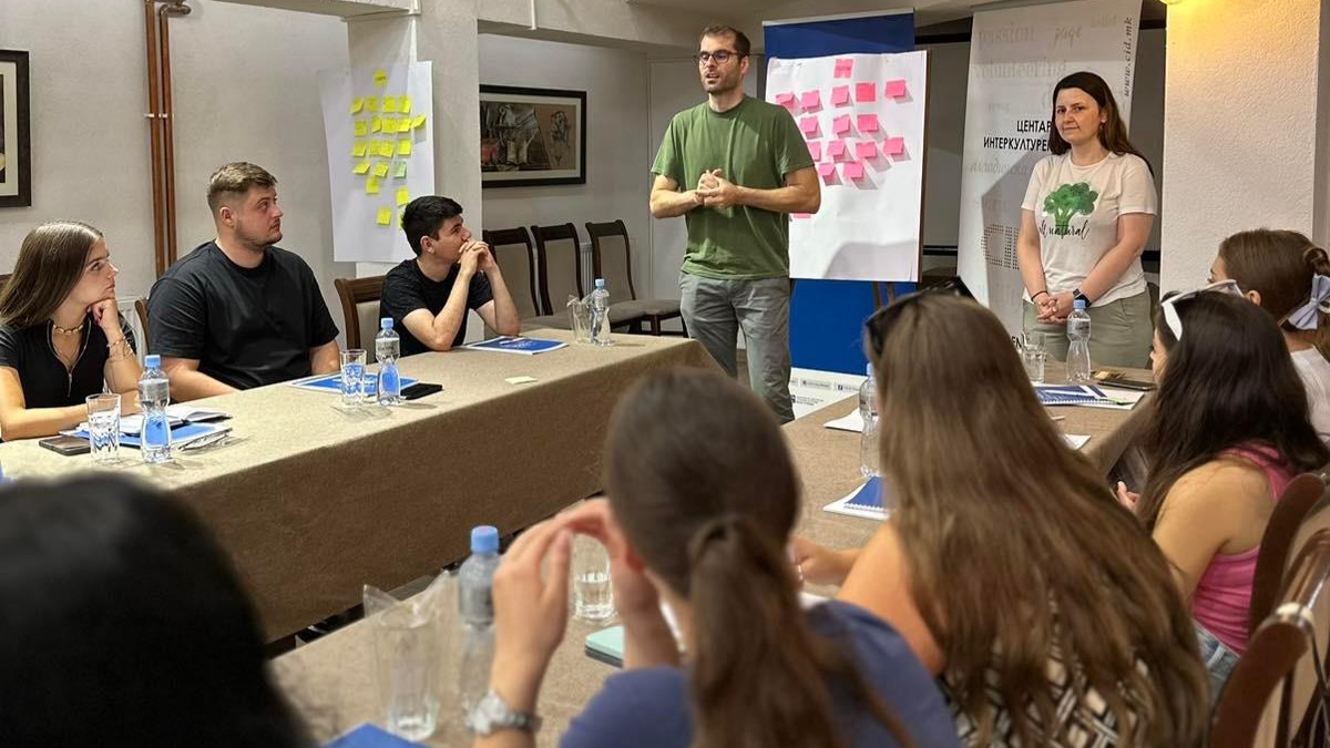 OSCE_Skopje's tweet photo. Youth Leadership Series 2.0 is off to a fantastic start🎉From team-building to conflict resolution, our participants are diving into engaging discussions and insightful learning moments. 🧠✨Stay tuned for more as we continue this journey with @cidmk https://t.co/j48w7pUy82