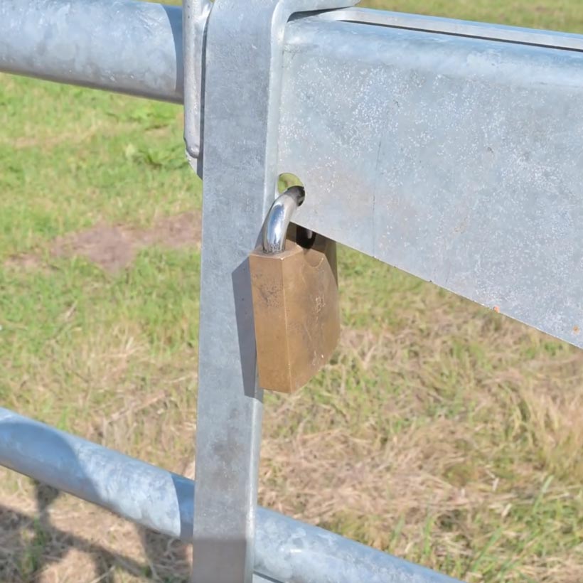 🌾 Check out our Lift N Slide Gate Hasp 🚜

Designed with farmers in mind, it's built to make your life easier &amp; your farm more secure. 🐄🌿

Upgrade your farm's gate system today! Visit our website to learn more: ow.ly/H47x50PFmRF

#RitchieAgri #LiftNSlideGateHasp