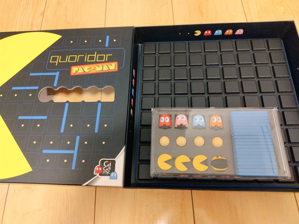 HeyBohn's tweet image. パックマンのコリドール
ケースをグレードアップ✨️
材料200円。イカす👍️
#quoridol
#PAC-MAN