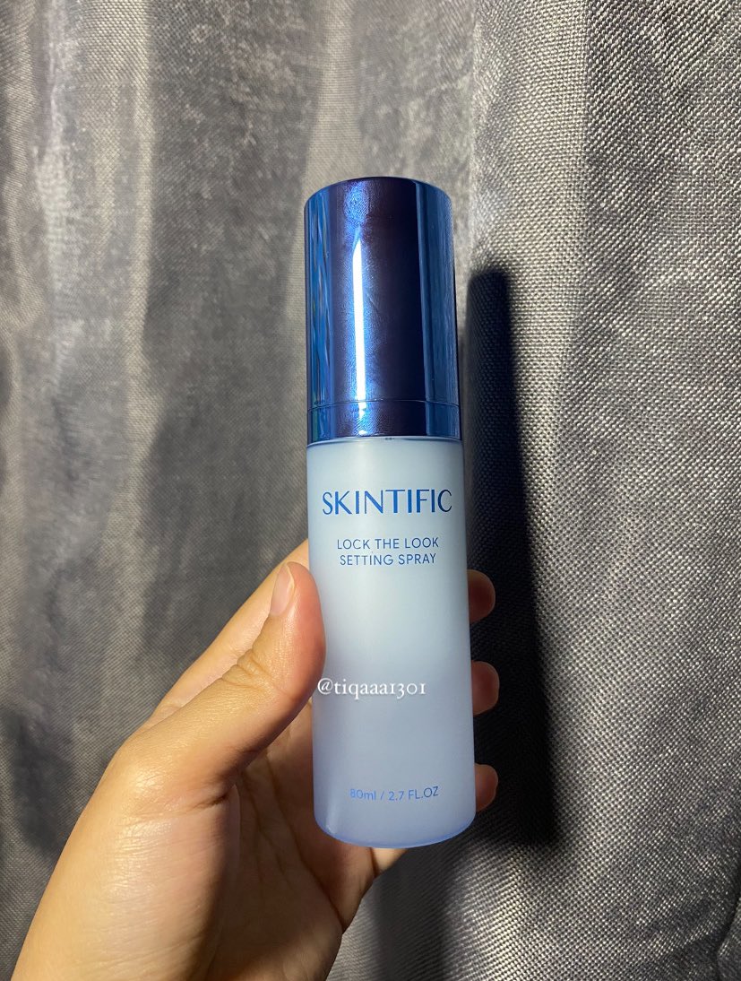 tiqaaa1301's tweet photo. Finally skintific release jugak SETTING SPRAY ni yeay!🩵🐬

Excited gilaa nak try ~
#mattesettingspray #skintificsettingspray #lockthelookspray #antiberkilat #zeroshine https://t.co/4sQz61cHFE